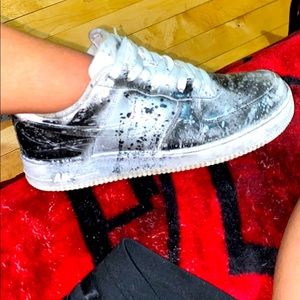 I’m selling my Air Force 1s